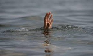 सामरी खोलाले बगाउँदा  दम्पतीको मृत्यु