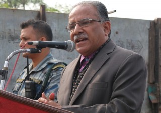 ओलीको निरंकुशतालाई प्रोत्साहित गरियो भने शान्ति प्रक्रिया 'डिरेल'  हुन्छ भन्ने चिन्ता छ :   दाहाल