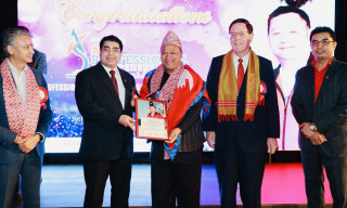 समाजसेवी देवराजलाई सोसल वर्कर अवार्ड