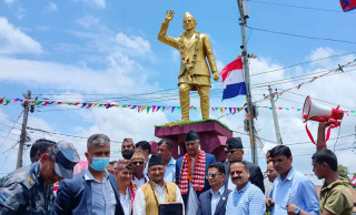 इनरुवामा बिपीको पूर्णकदको सालिक अनावरण